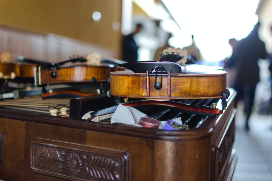 Comment les techniques du violon baroque peuvent améliorer votre jeu moderne